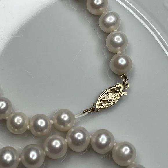 14K Solid Gold Clasp Hand Knotted High Quality Freshwater Pearl Necklace 7-8mm - Picture 2 of 4